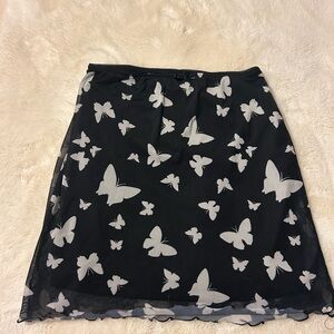 Black + White Butterfly Skirt w Lettuce Trim XS